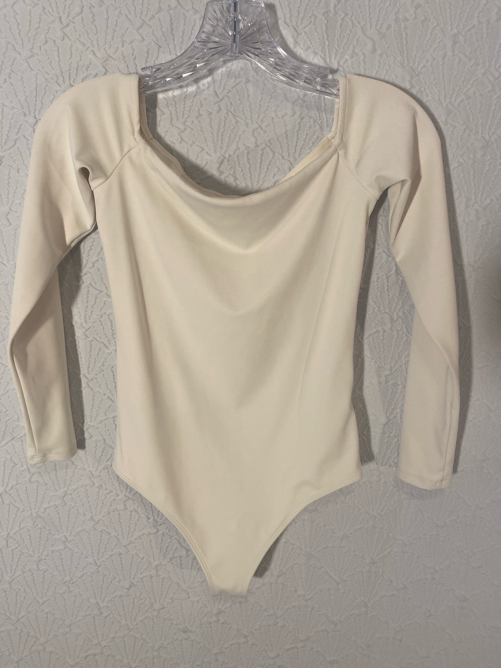 Express Cream Long-Sleeve Women’s body contour cotton stretch bodysuit size XS